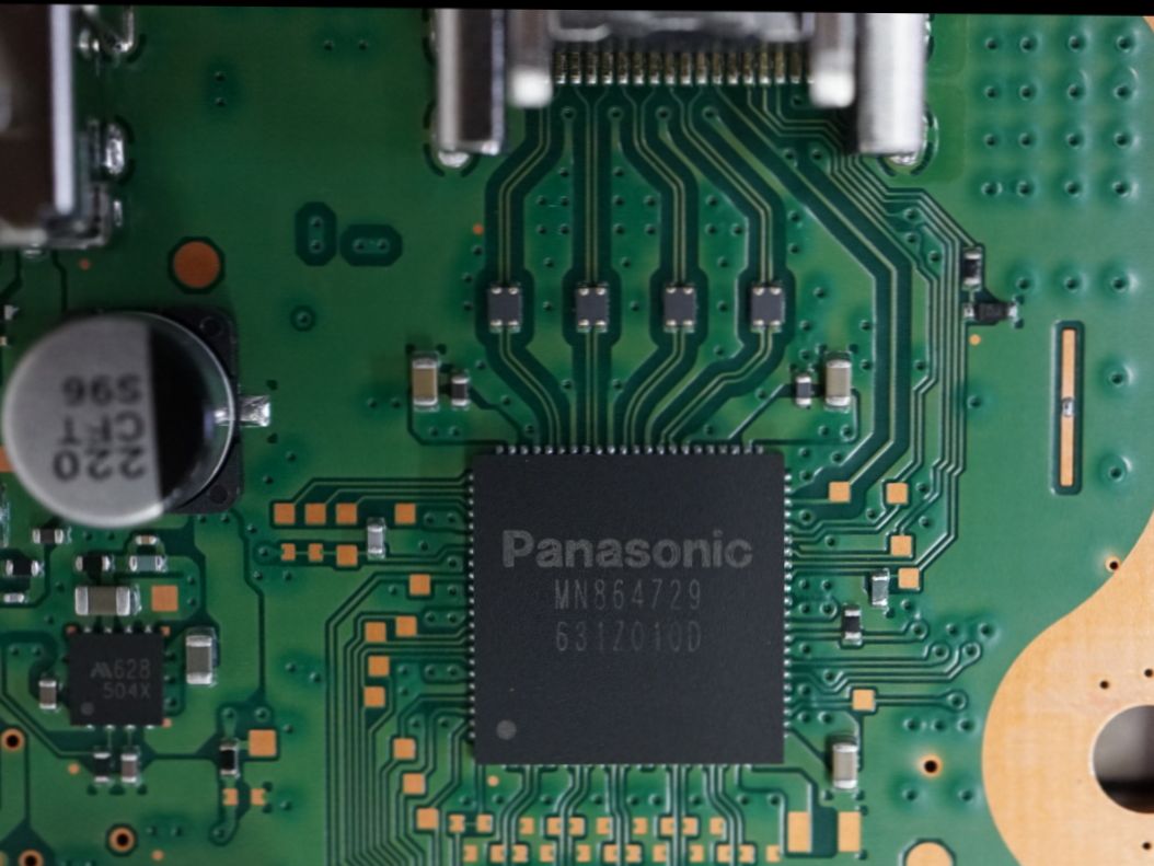 Game Console Repair (AT103)